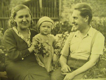 Jiří Plevka s rodiči       